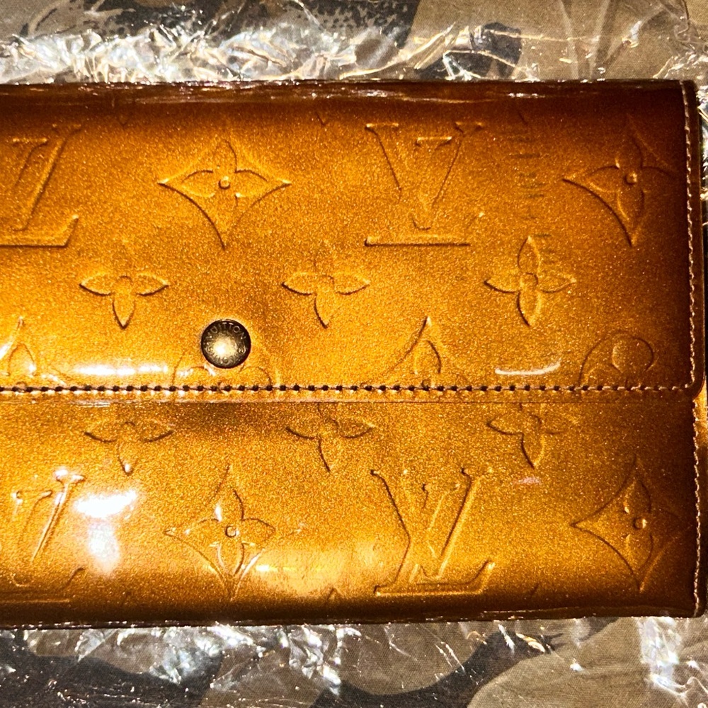 Louis Vuitton Bronze Vernis Wallet